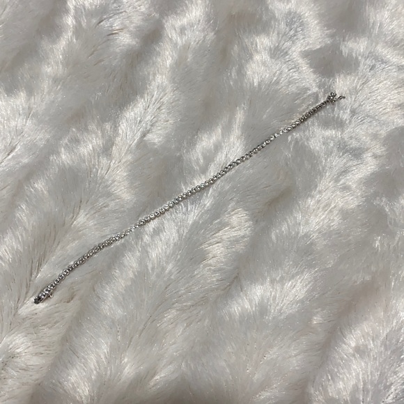 Tennis Bracelet - Picture 2 of 4